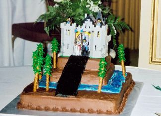 The grooms cake - A Lego Castle